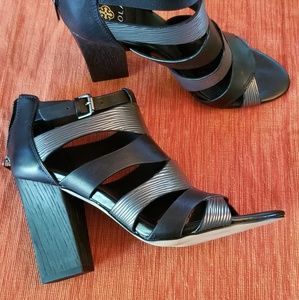 Isola high heels- nwot